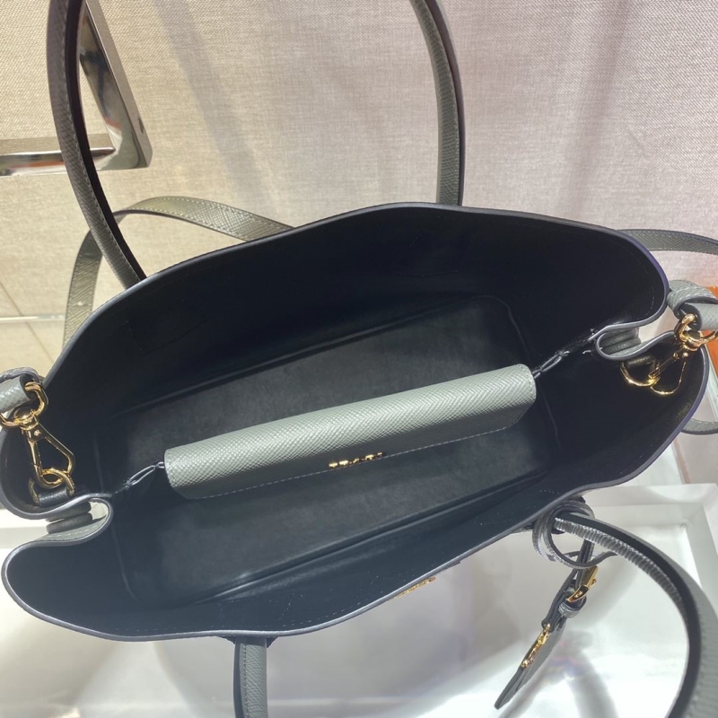 Pra*a top handle bags